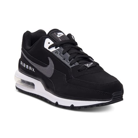 nike black sneakers for men.